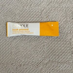 Clinique Skincare Sachet Lot of 9 Collection with vitamin C